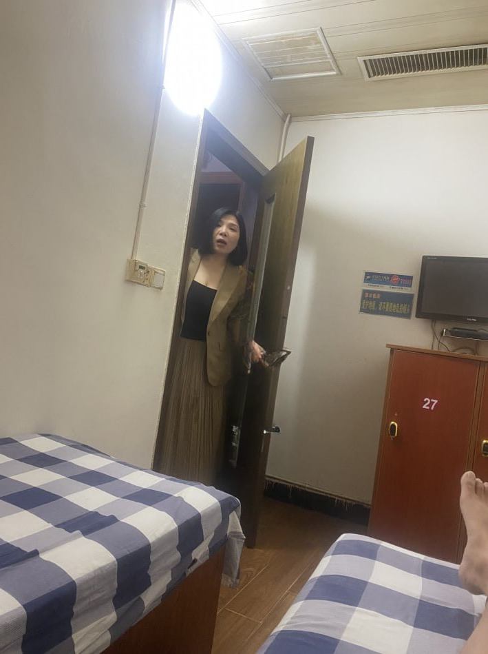 200江都火葬场北20米第一个